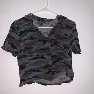 Camo Cropped collared shirt